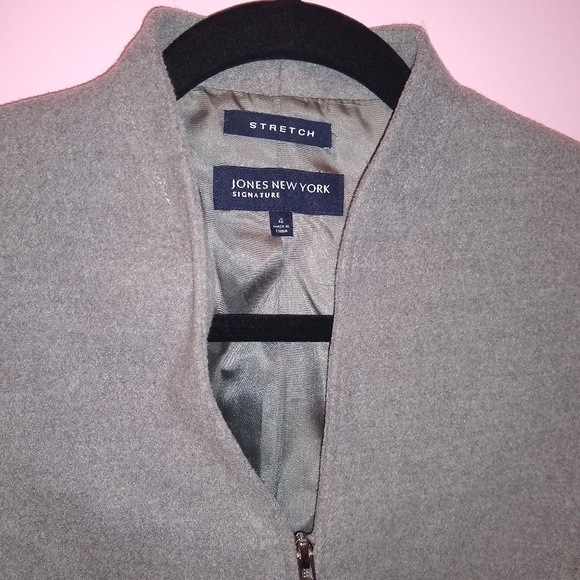 SOLD- NWOT Jones New York Fitted Zip Suit Jacket - Picture 2 of 8